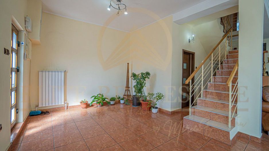 Agigea - Vila D+P+1E+M pe un teren de 772 mp cu o deschidere de 21,46 m. - Poză 11