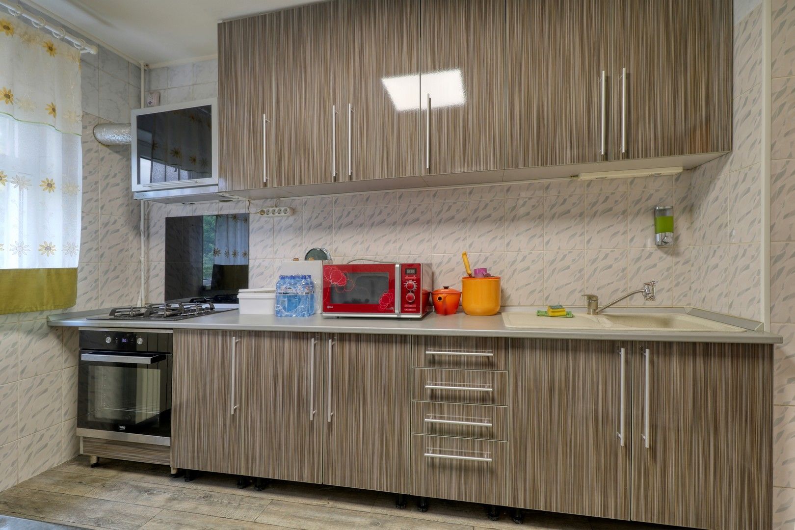 SUPER PRET-  Apartament 4 camere + boxa si parcare - Comision 0% - Poză 13