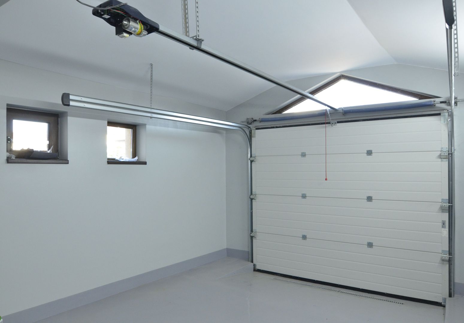 Inchiriem casa noua individuala 4 camere cu garaj - Poză 27