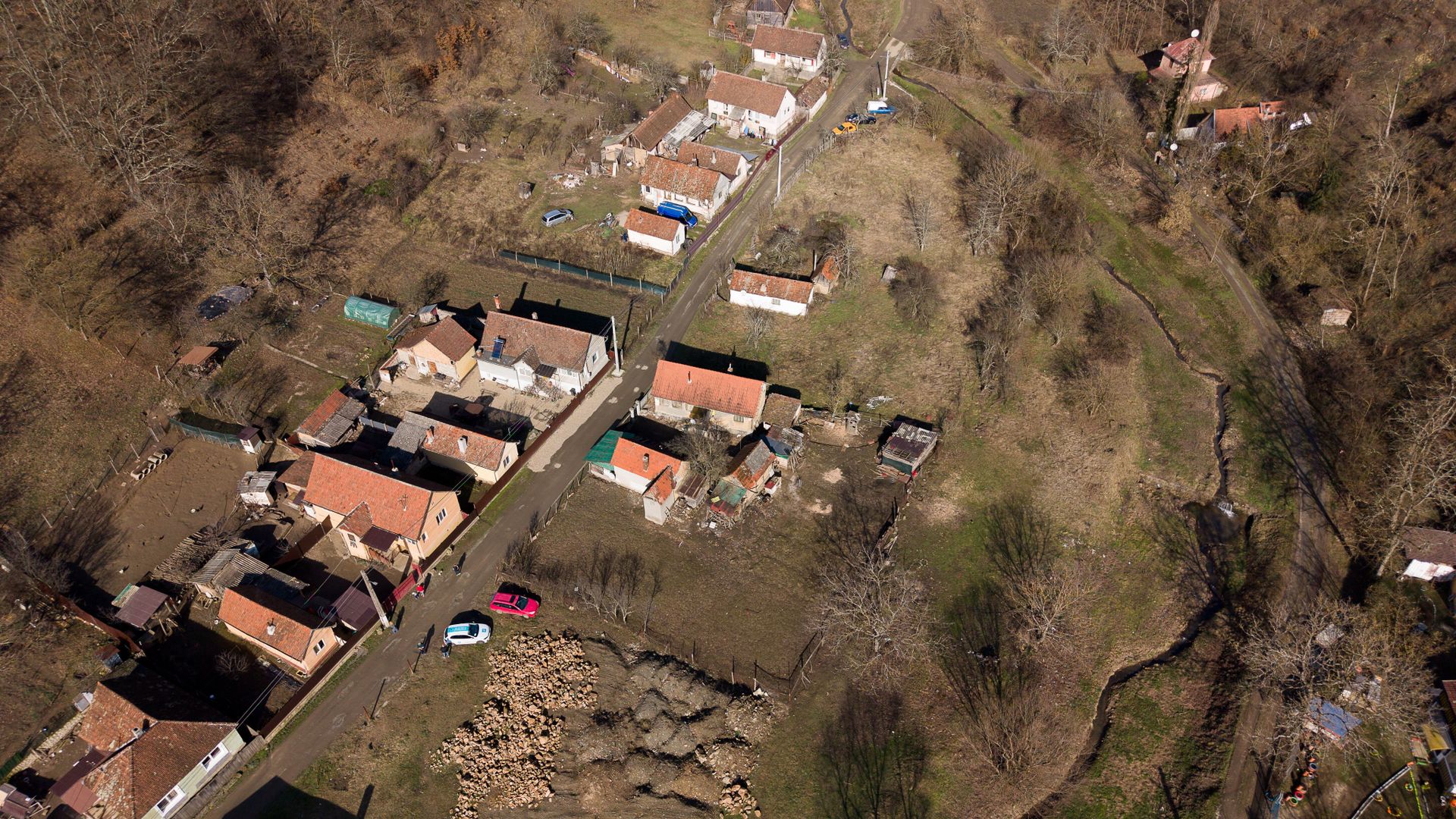 Casă cu teren de 284mp in Șoimoș - Poză 8