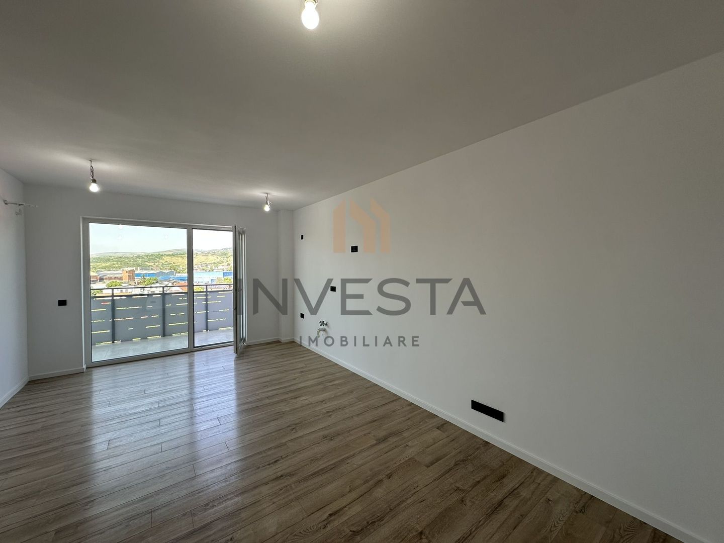 Apartament 2 camere finisat bloc nou , zona Campina! - Poză 3