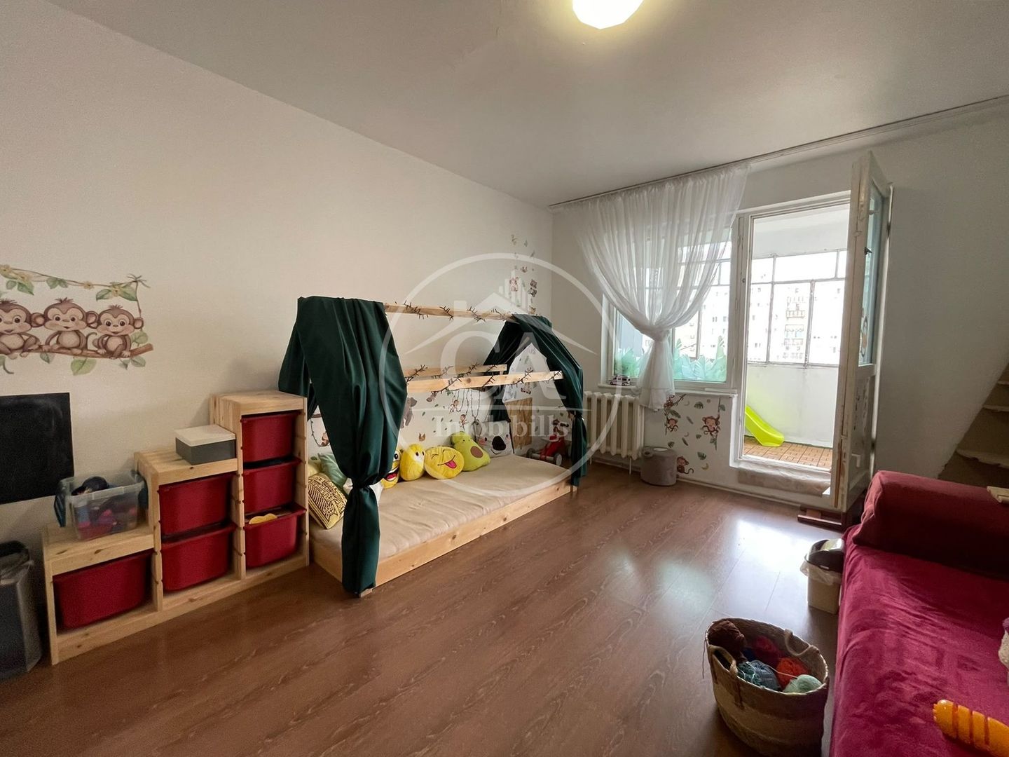Apartament de închiriat cu 2 camere în zona Nufărul, Oradea - Poză 1