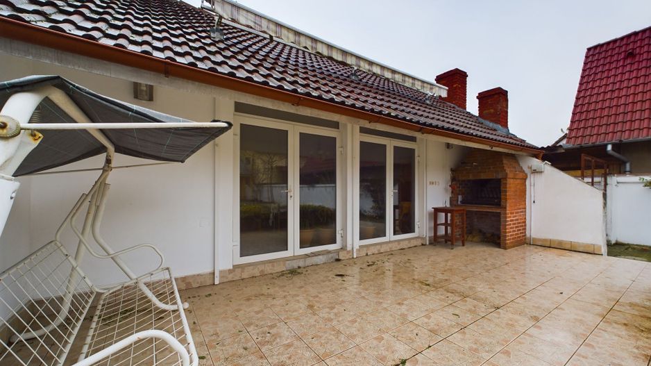 Casă situată Central în Dumbrăvița - Poză 27