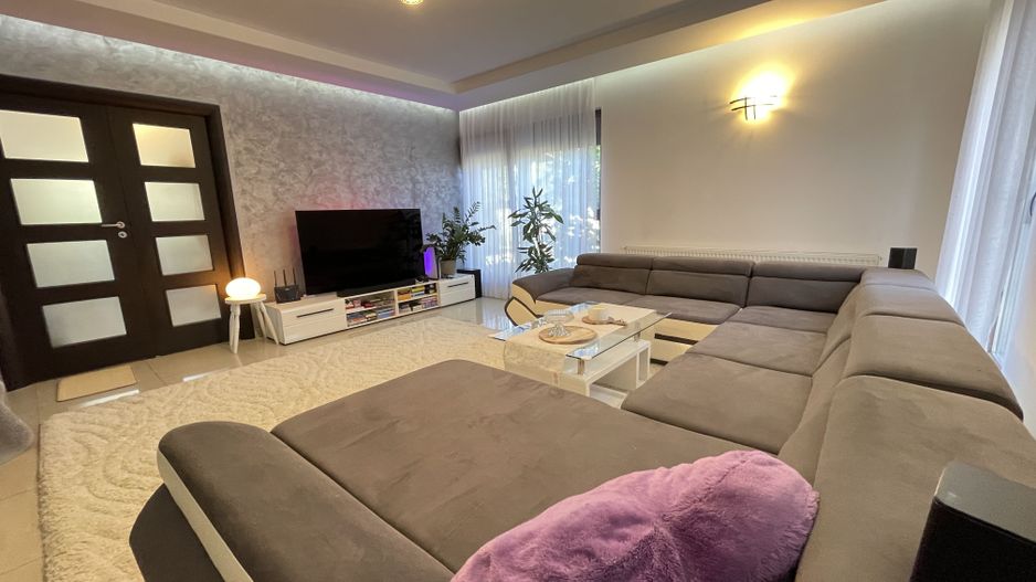 Locuinta eleganta cu finisaje premium - Poză 6