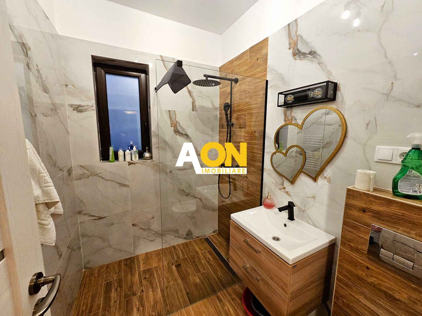 Casa 4 camere, 424 mp teren, partial mobilata, cartier Orizont - Poză 18