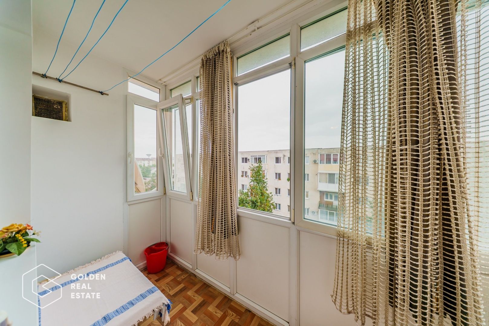 Apartament spatios cu 3 camere, Vlaicu Lebada, centrala proprie - Poză 19