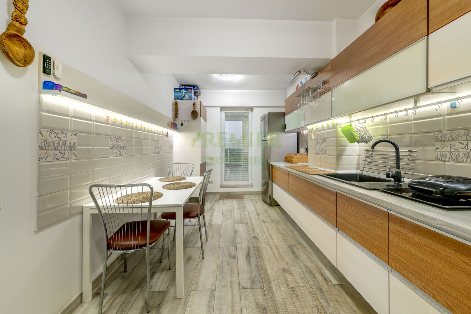 Penthouse cu terasă panoramică de 53 mp, garaj subteran – Sector 1,  an 2020 - Poză 11