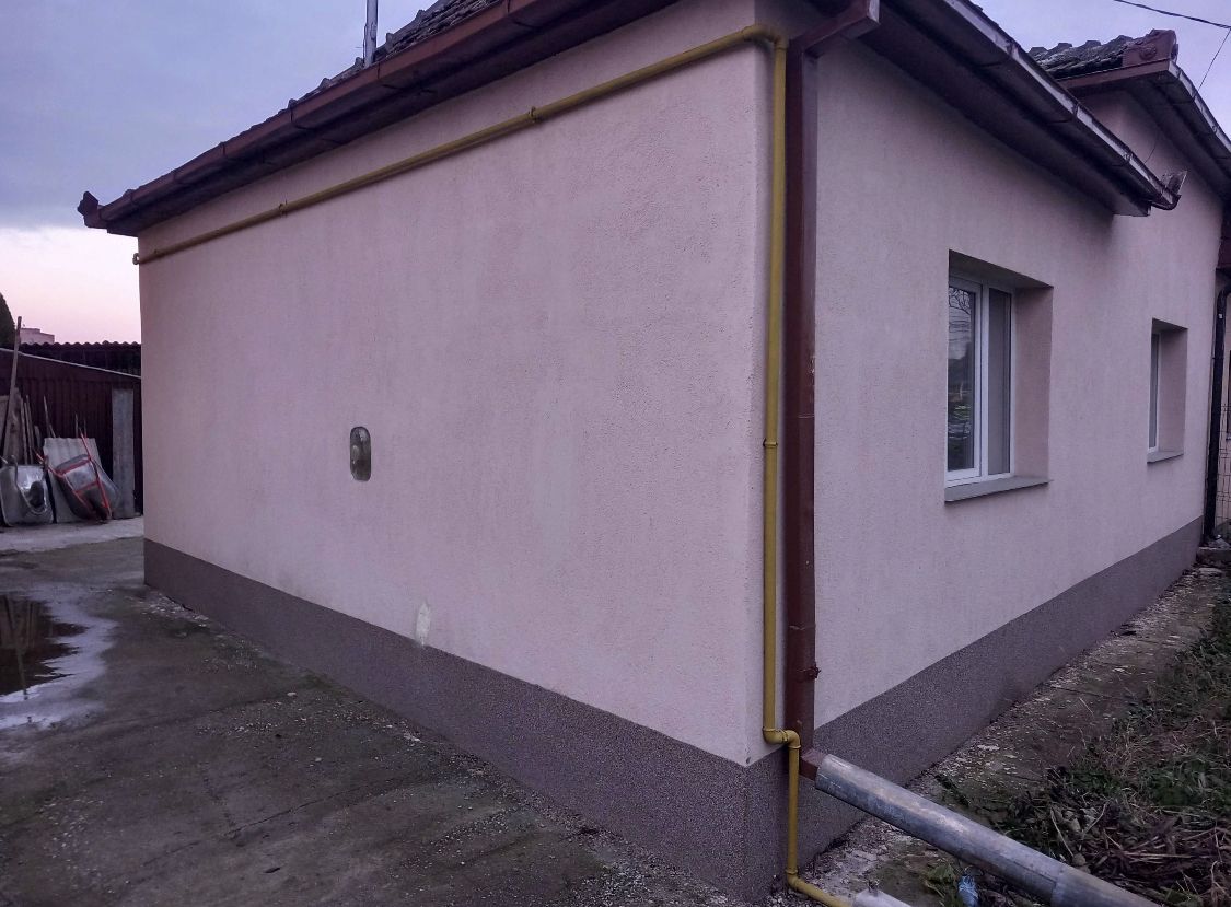 Ag EUROPA vinde casa cu camere si teren 7.2 ari în zona Closca. - Poză 2