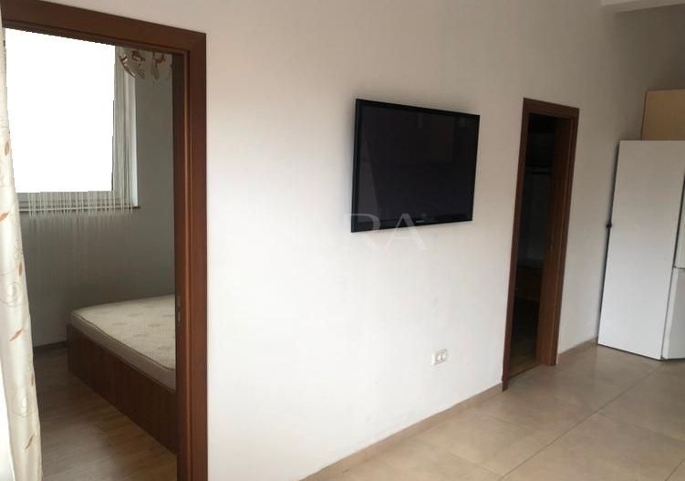 Apartament 3 camere parter vilă — Grigorescu, zonă liniștită. - Poză 4