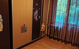 Apartament 3 camere Teiul Doamnei - Poză 3