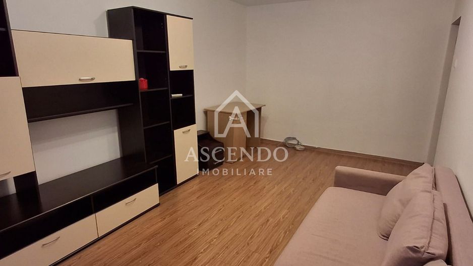 3 camere decomandat Militari Uverturii, etaj 1, loc parcare - Poză 2