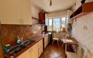 Apartament 3 camere | Etaj 4 cu lift | Zona Piața Someș Prahova - Poză 9