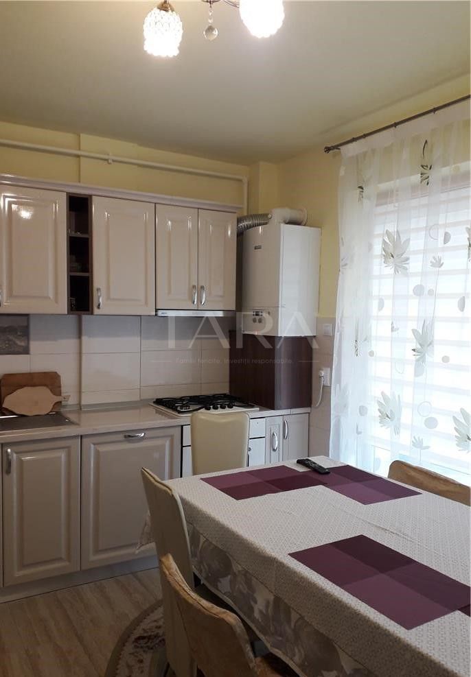 Apartament 3 camere, central, 78mp, mobilat, cu parcare subterana. - Poză 2