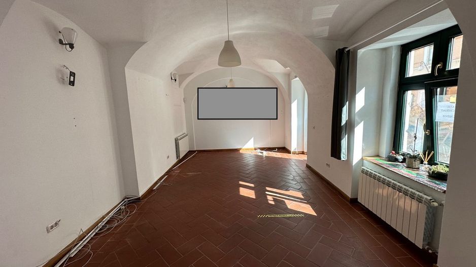 Spatiu de birouri - Unirii - 64 mp cu acces direct din str - Poză 4