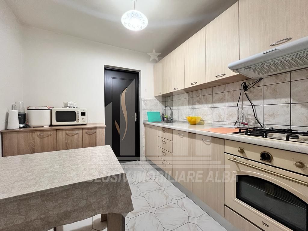 Apartament cu 2 camere decomandate, Industriala - Poză 2