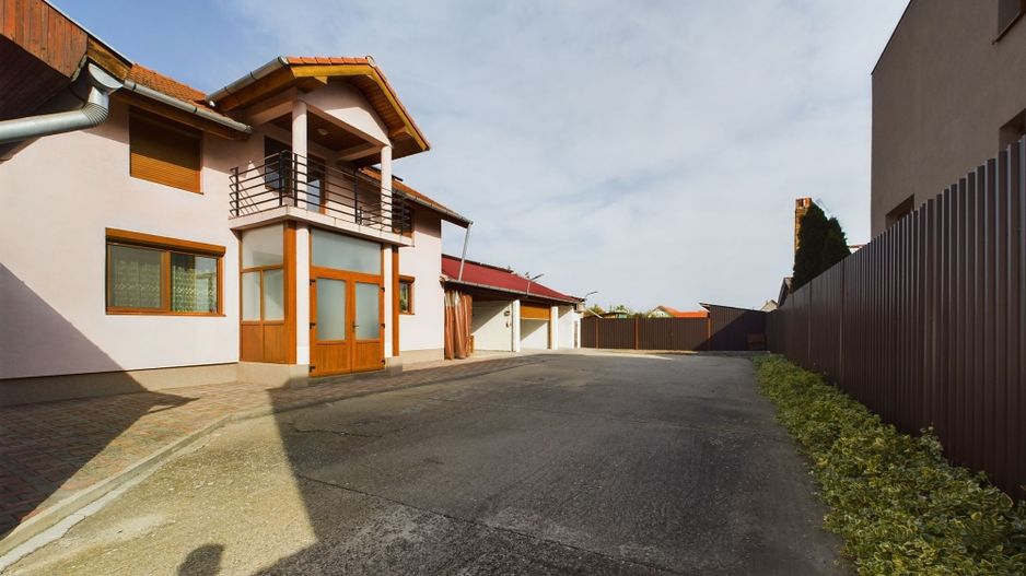 Casă Individuală Cărpiniș - Poză 6