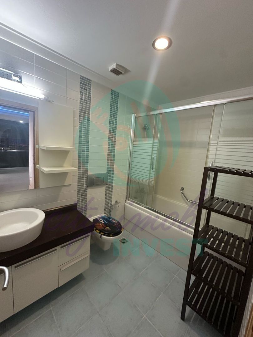 Inchiriere 2 camere cu vedere panoramica spre Lacul Tei - Poză 13