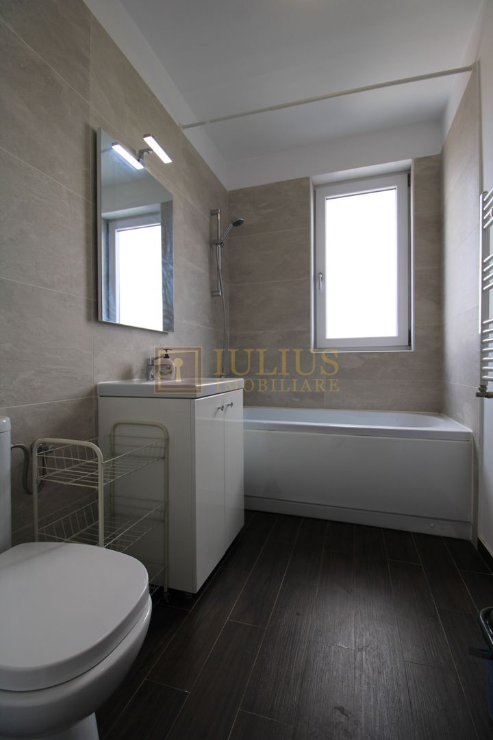 Vedere panoramica; loc parcare inclus; 2 bai/2dormitoare. - Poză 15