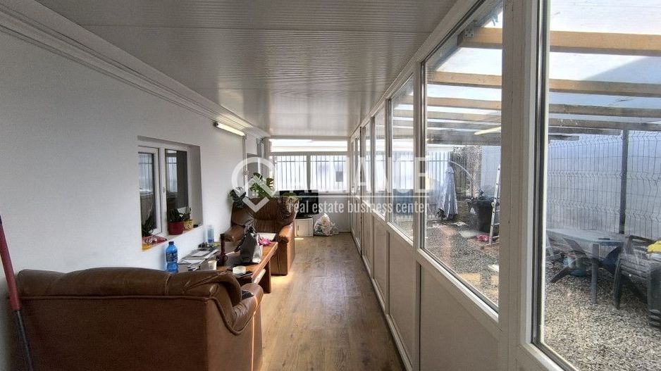 BRATIANU 2 COCOSI(COD03) - Casa si curte cu utilitati incluse ! - Poză 17