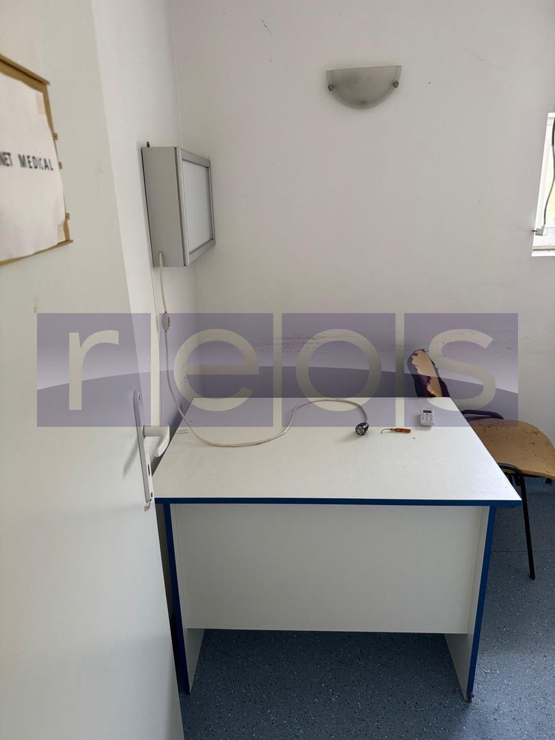 DE VÂNZARE VILĂ | OPORTUNITATE DE INVESTIȚIE | PRETABILĂ CENTRU BĂTRÂNI - Poză 48