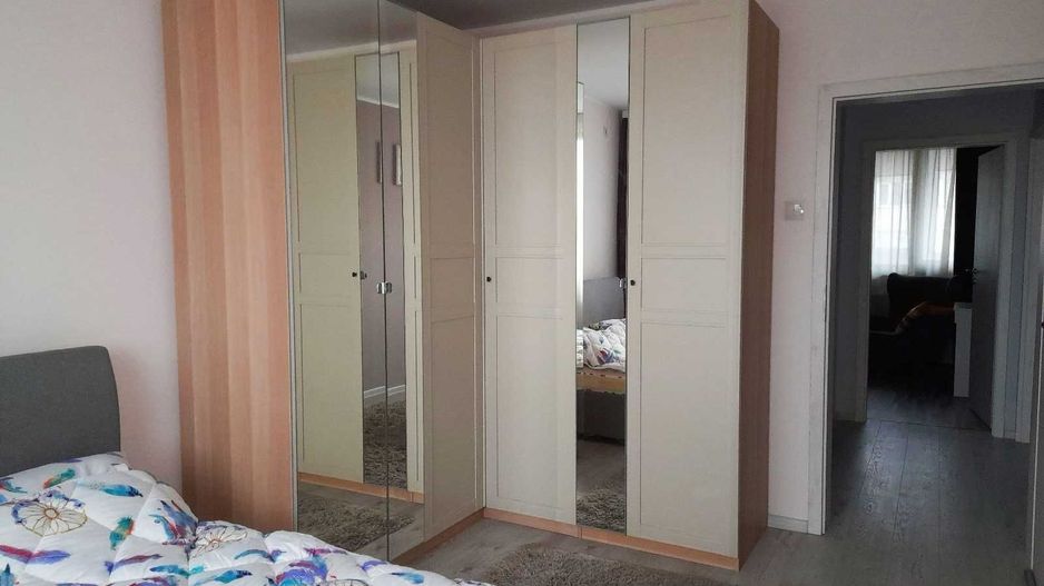 De inchiriat. Apartament 3 camere Parcul Circului cu vedere la parc - Poză 2