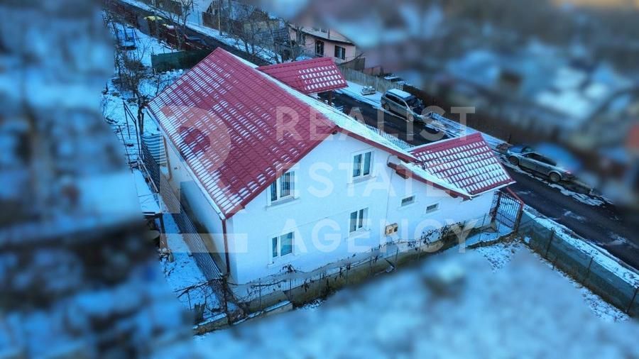 Vilă spațioasă, 6 camere, Copou -Sărărie - Poză 2