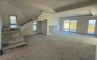 Vilă nouă în Barnova, 216 mp utili, 4 dormitoare, 4 băi, garaj, teren 700 mp - Poză 2