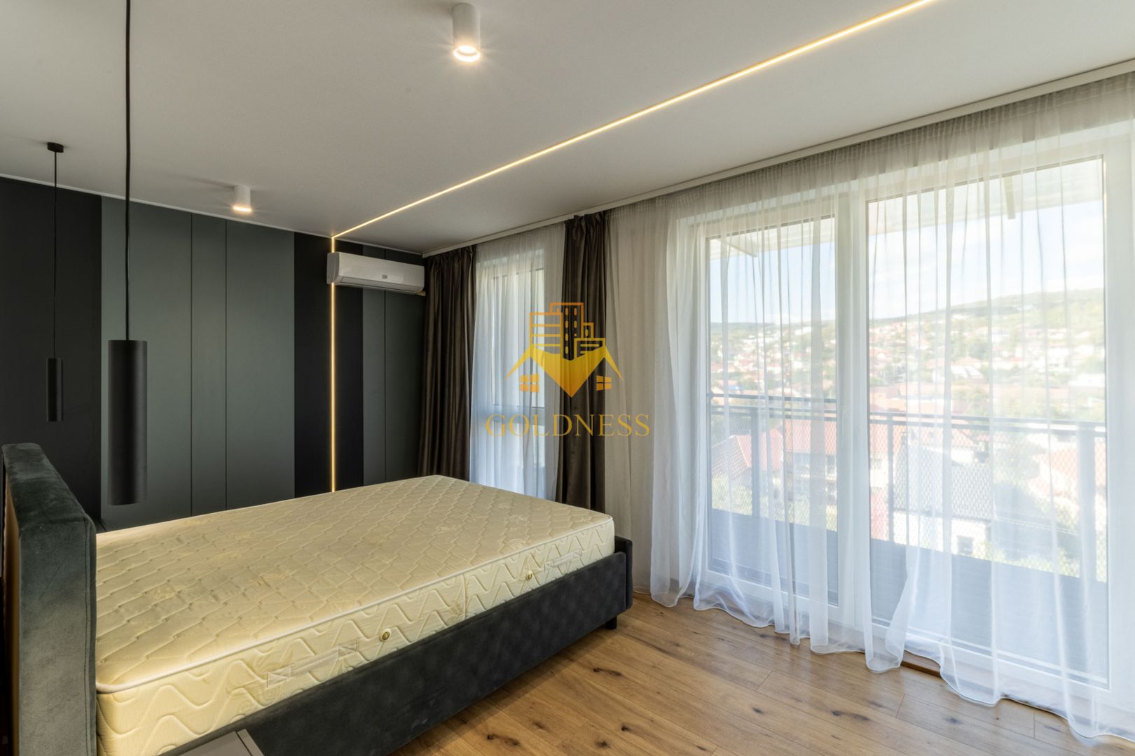 Penthouse mobilat lux, parcare, AC, bloc nou, Semicentral, zona Horea - Poză 1