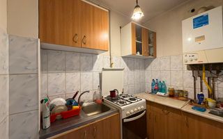 Garsoniera la etaj intermediar | 28 mp | zona Vivo - Poză 3