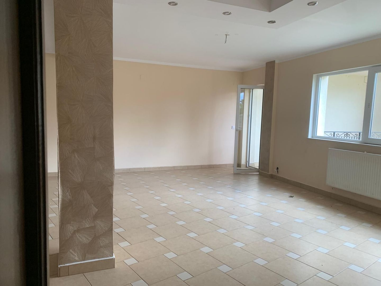 Duplex premium în vatra veche a localității Moșnița Veche - Poză 4