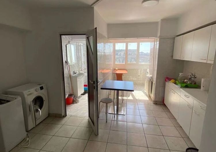 Apartament b-dul Decebal Bucuresti/Piata Alba Iulia - Poză 3
