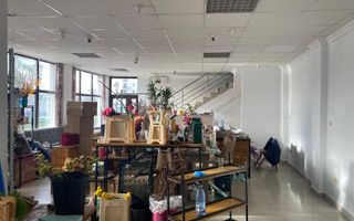 Spațiu comercial de închiriat, stradal - Târgoviște - M3 - Poză 4