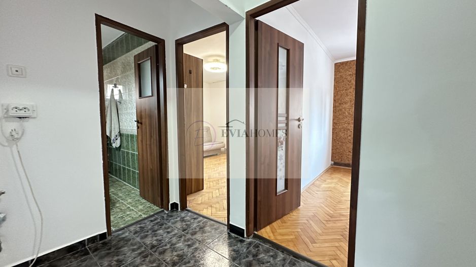 3 camere decomandate/Zona Bibliotecii Județene Octavian Goga - Poză 4