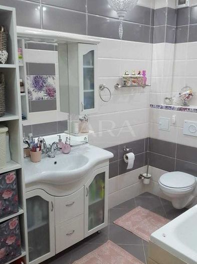 Apartament cu 3 camere de vanzare in Floresti. - Poză 7