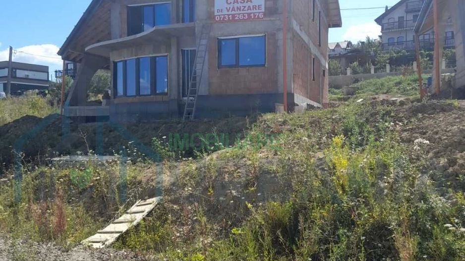 Casă la roșu în Hlincea, Iași – 4 camere, teren 620 mp - Poză 2
