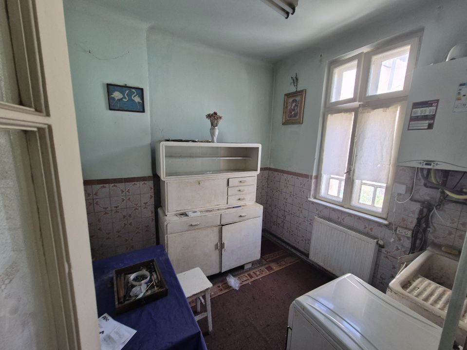 Apartament sic intr-un bloc vila interbelica - Poză 8