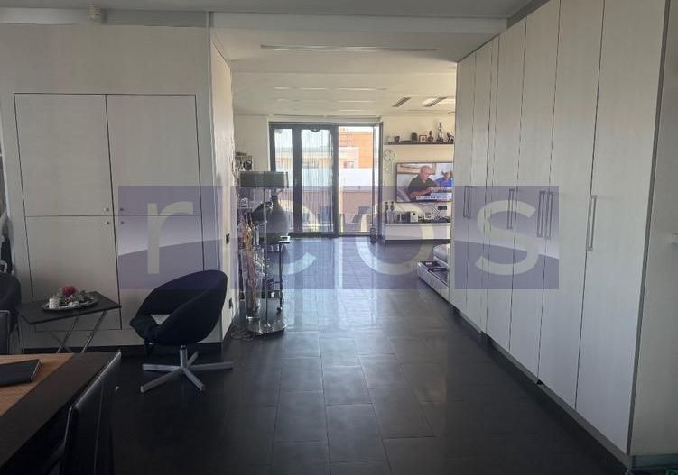 VANZARE PENTHOUSE SPECTACULOS OTOPENI |  355 MP | - Poză 7