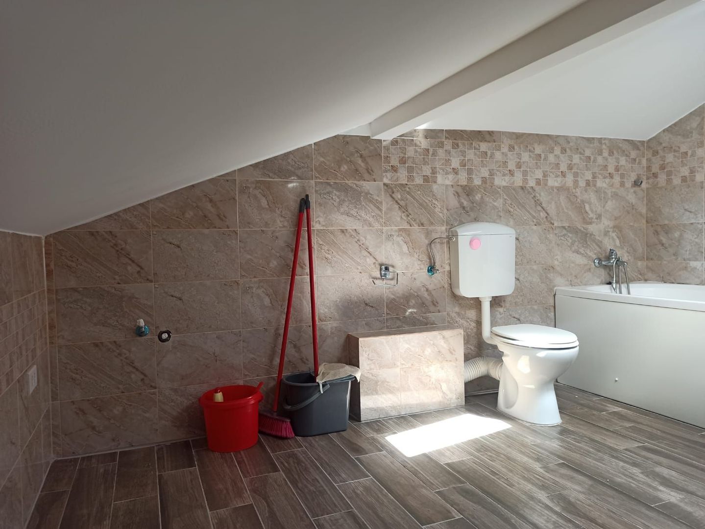 2cam.studio-mansarda-87mp/15min metrou D.Leonida - Poză 25