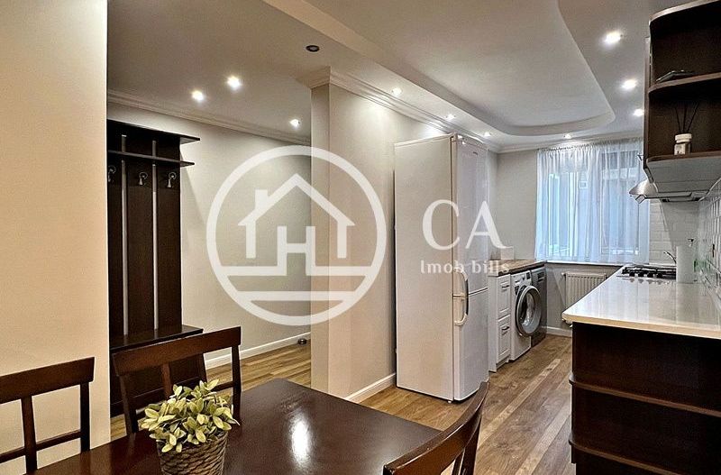 Apartament de închiriat cu 3 camere în zona Rogerius, Oradea - Poză 8