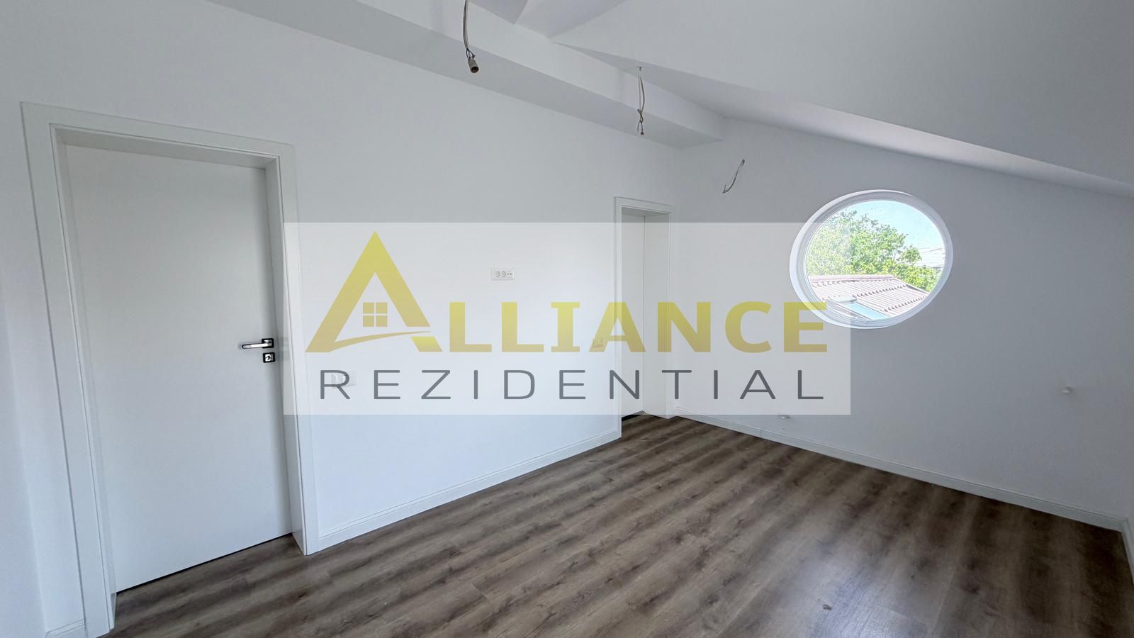 Casa Individuala - 6 camere - 3 bai - 550 mp teren - Poză 8