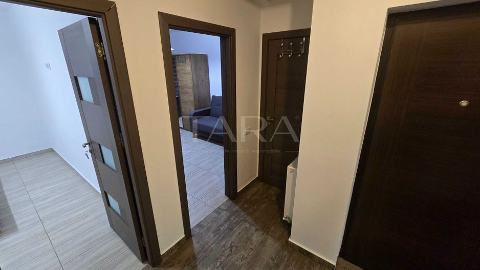 Apartament cu 3 camere si gradina, zona centrala a localitatii - Poză 5