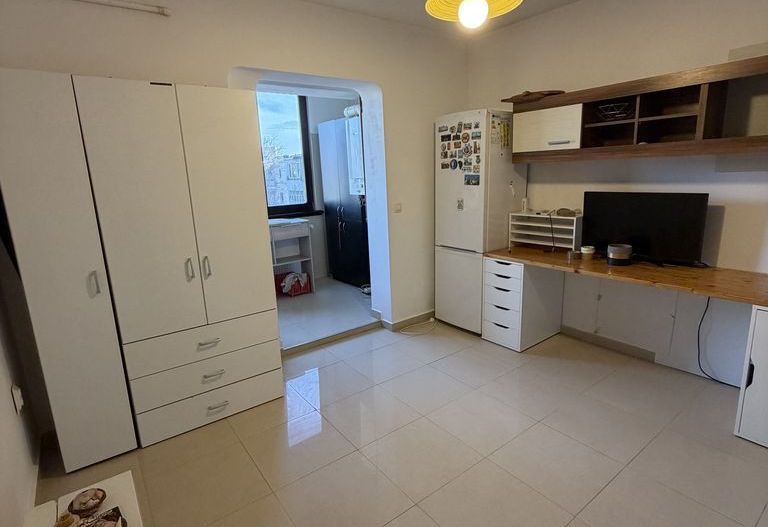 Apartament 3 camere, Zona Bucovina, Recent Renovat, Mobilat - Poză 2