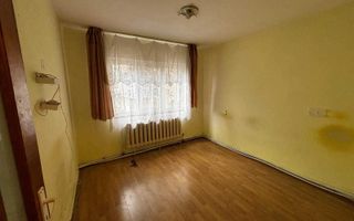 Apartament 2 camere decomandat, etaj 1 – Aleea Dobrogei - Poză 3