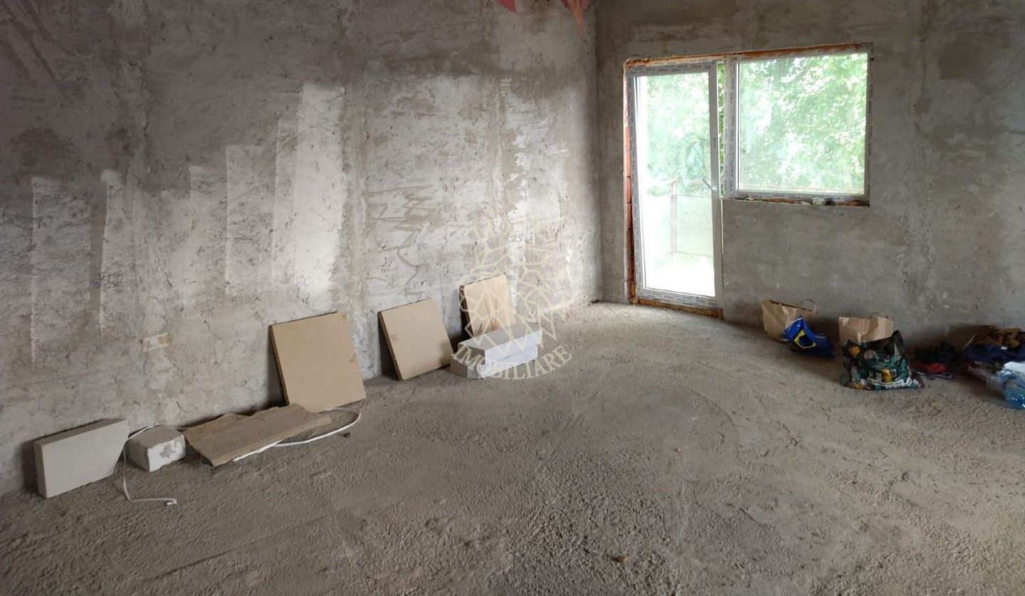 Apartament nefinisat-2 balcoane -etaj 4,5,6 -Pompieri Oferta! - Poză 1