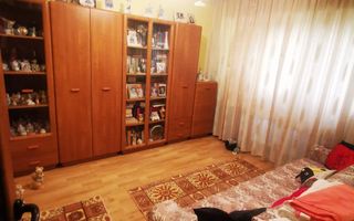 De vanzare apartament cu 3 camere Mazepa 1, BR-uri, etaj 4/10, 98.000 E - Poză 1