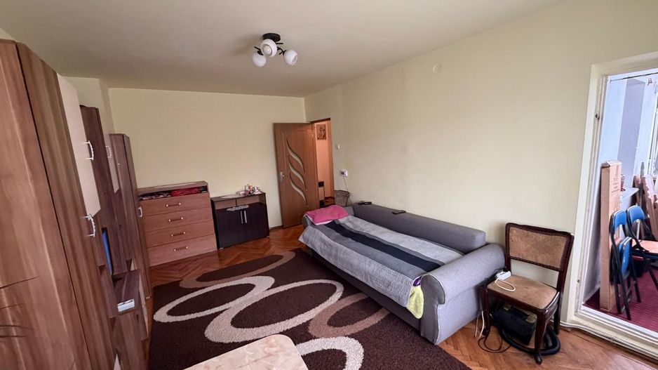 Apartament 3 camere decomandat 70 mp Crângului + Garaj - Poză 2