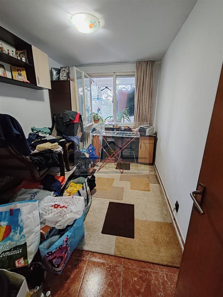 Vanzare Apartament 3 Camere Metrou Costin Georgian - Poză 3