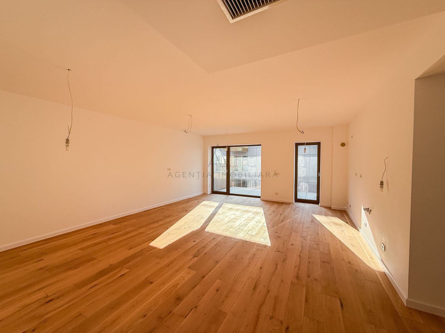 3 Camere Baneasa Proiect Finalizat Piscina Spa | Parcare Inclusa - Poză 3