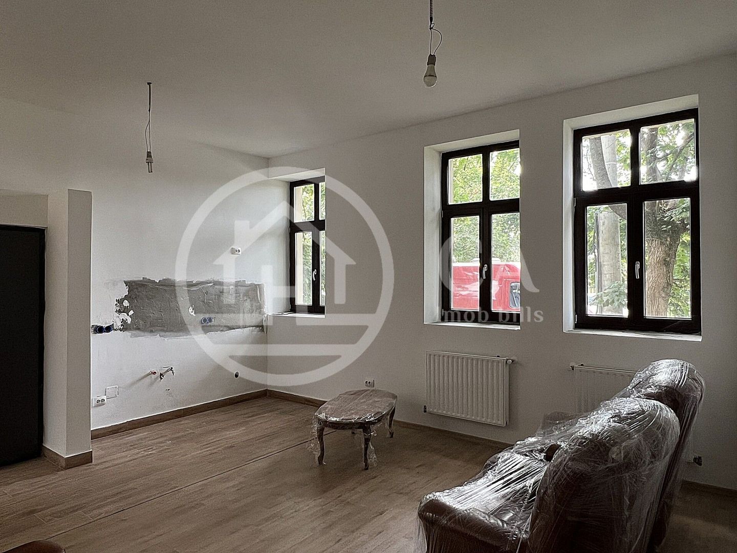 Apartament cu 2 camere de vanzare la curte comuna Subcetate Oradea - Poză 3