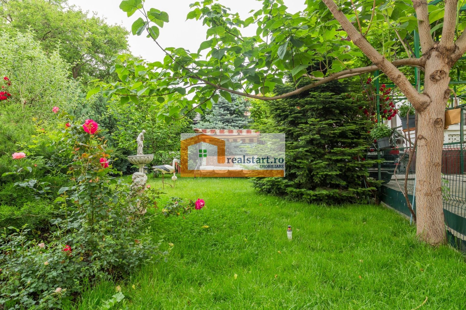 Investitie, 1400mp teren + cladiri, intre parcuri, metrou - Poză 19